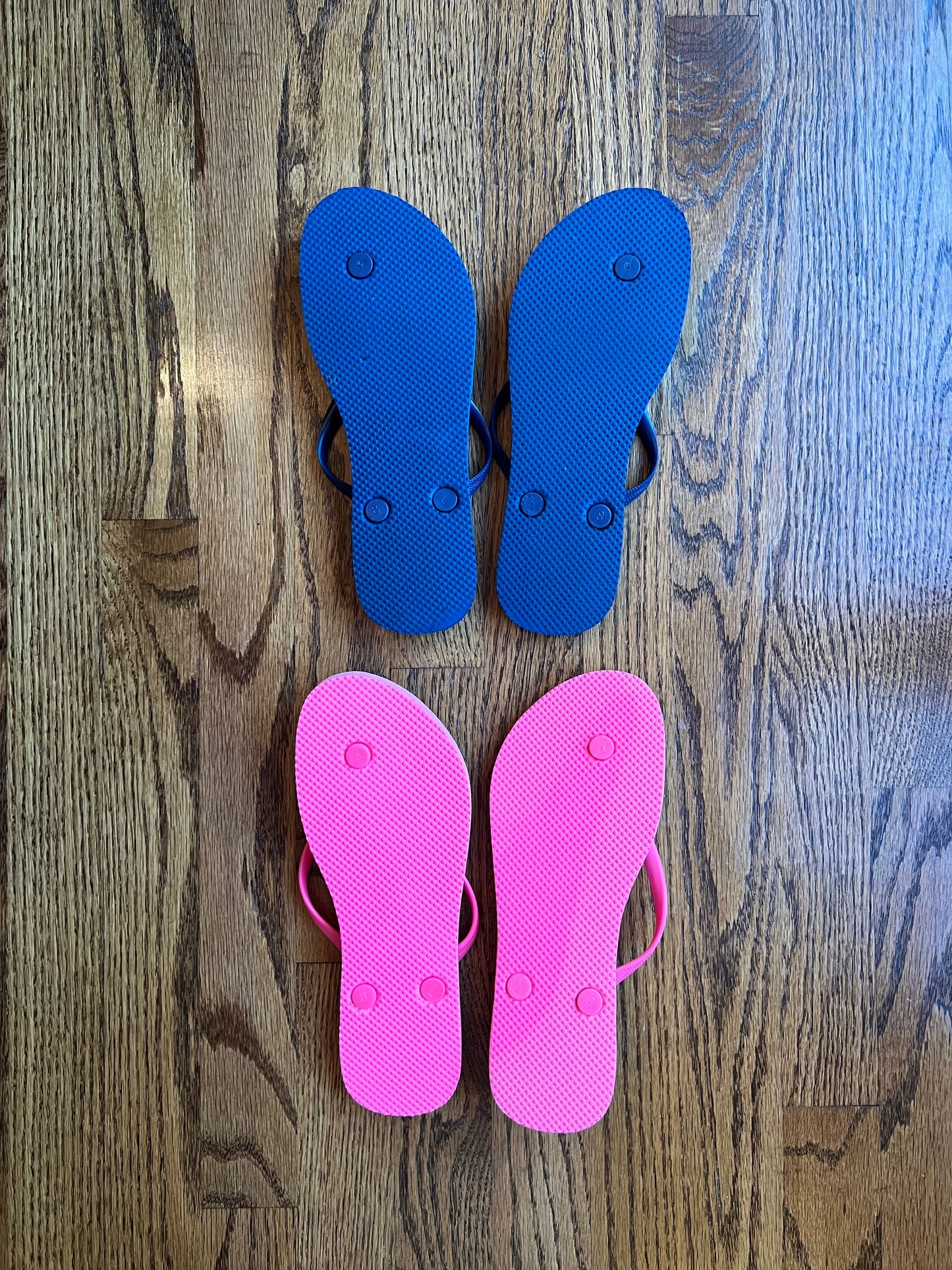 Old Navy Women's Size 8 Flip Flops, Set of 2 (Pink & Navy Blue) - Like New, NWOT