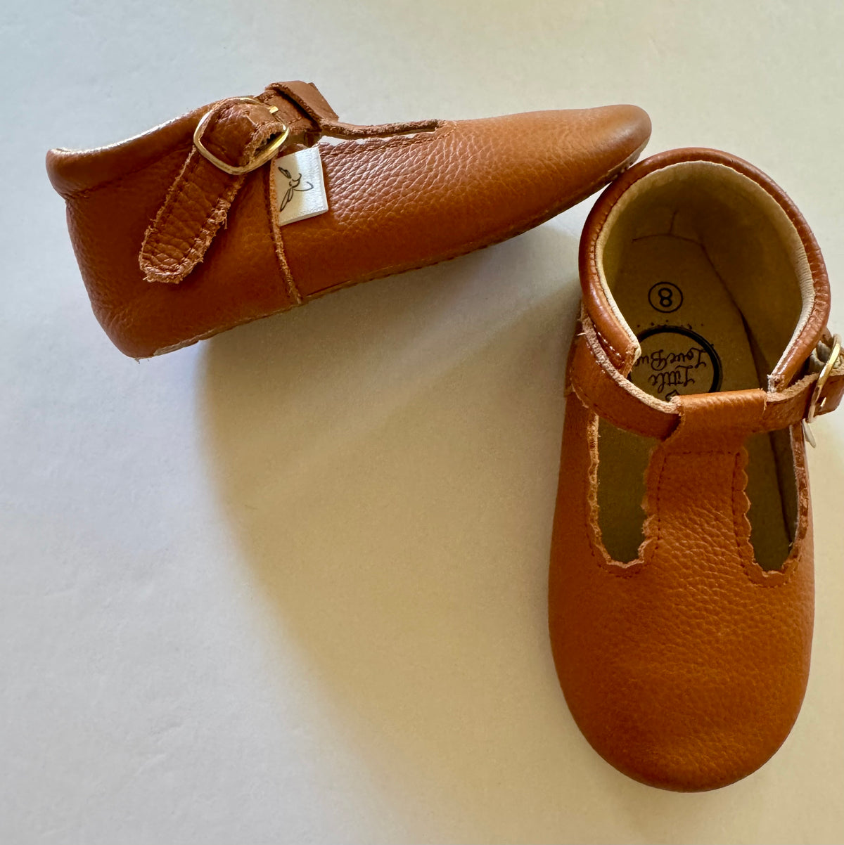 #92 girls size 8 little love bug brown leather shoes