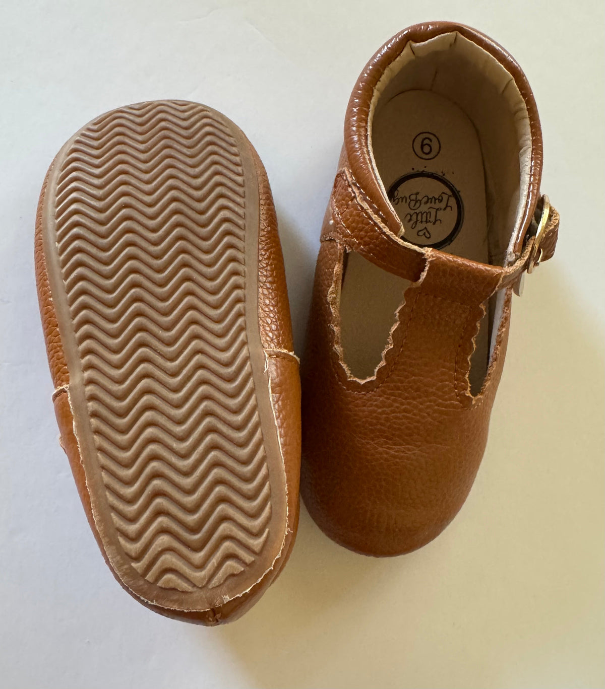 REDUCED #92 Girls size 9 little love bug brown leather shoes