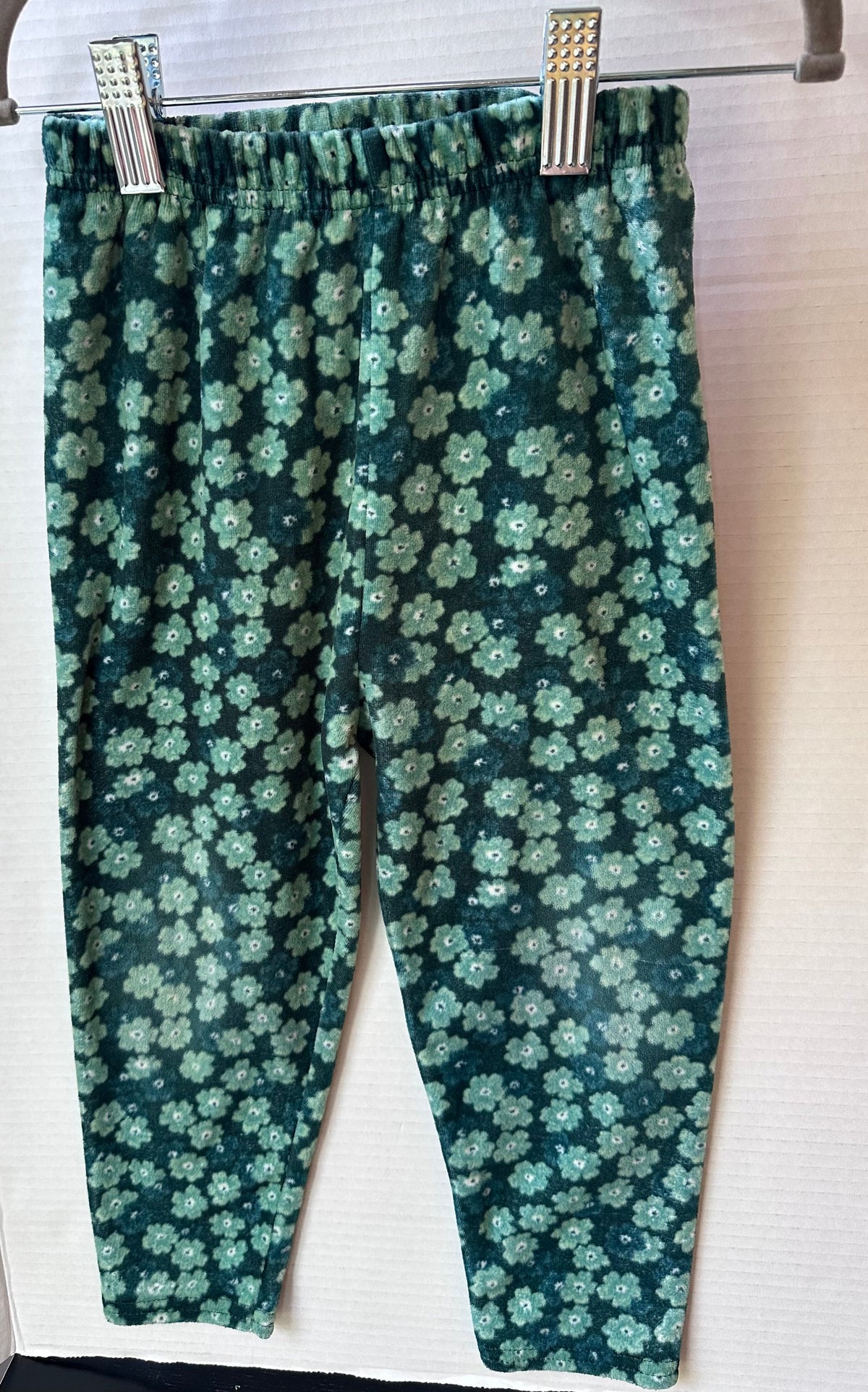 #146 Green Flower Lightweight Velour Pants Girls 3T