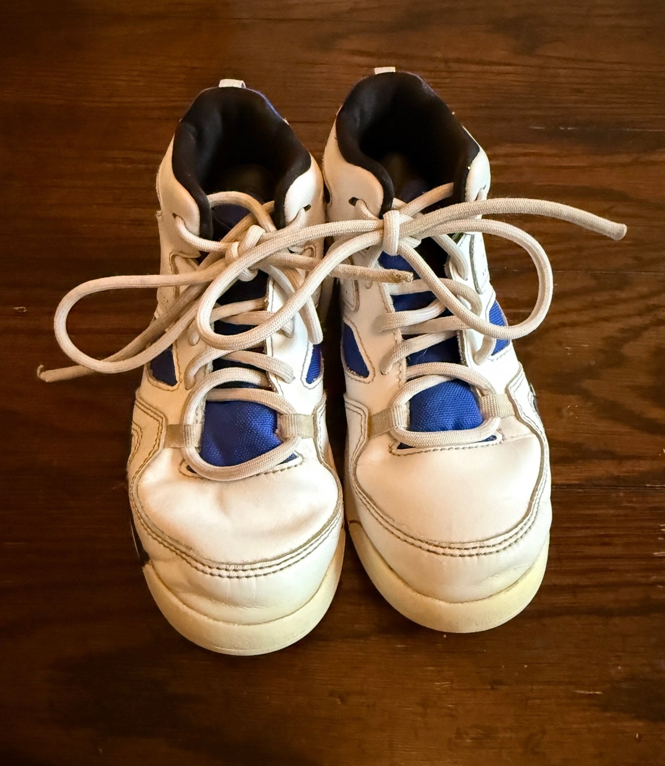 #180 Boys shoe 12 White Nike Air Jordan