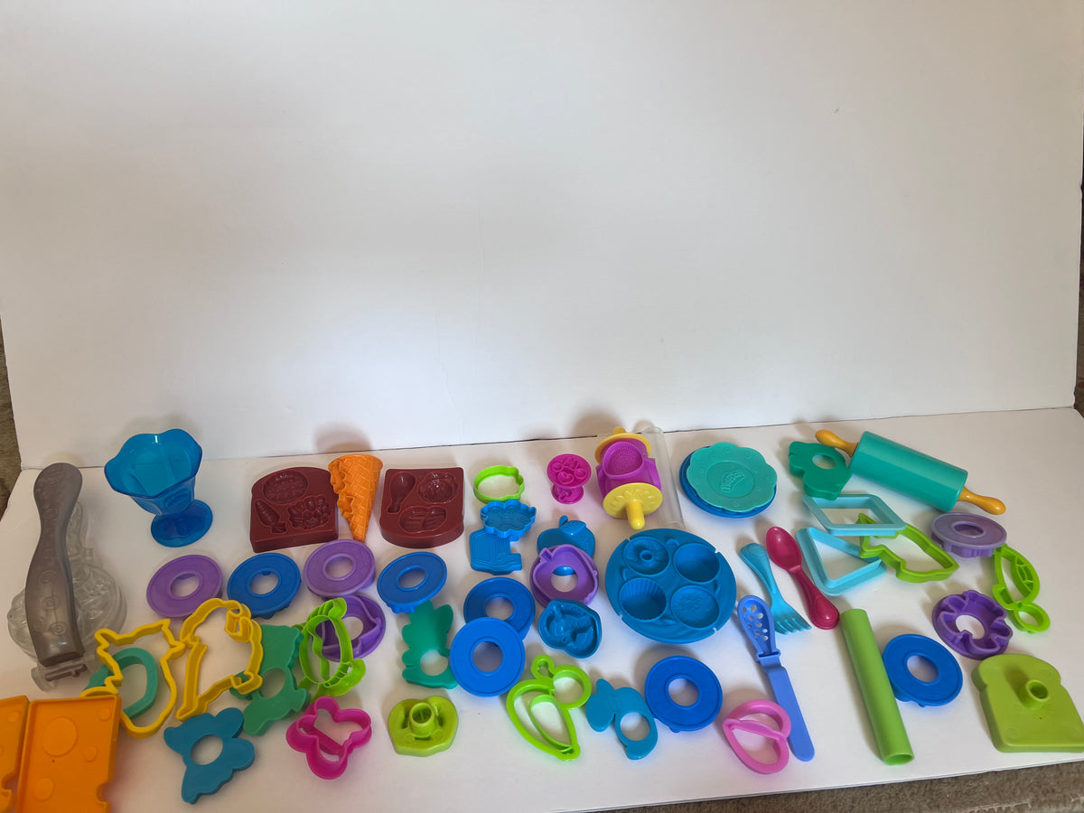 #125 Playdoh Accessories