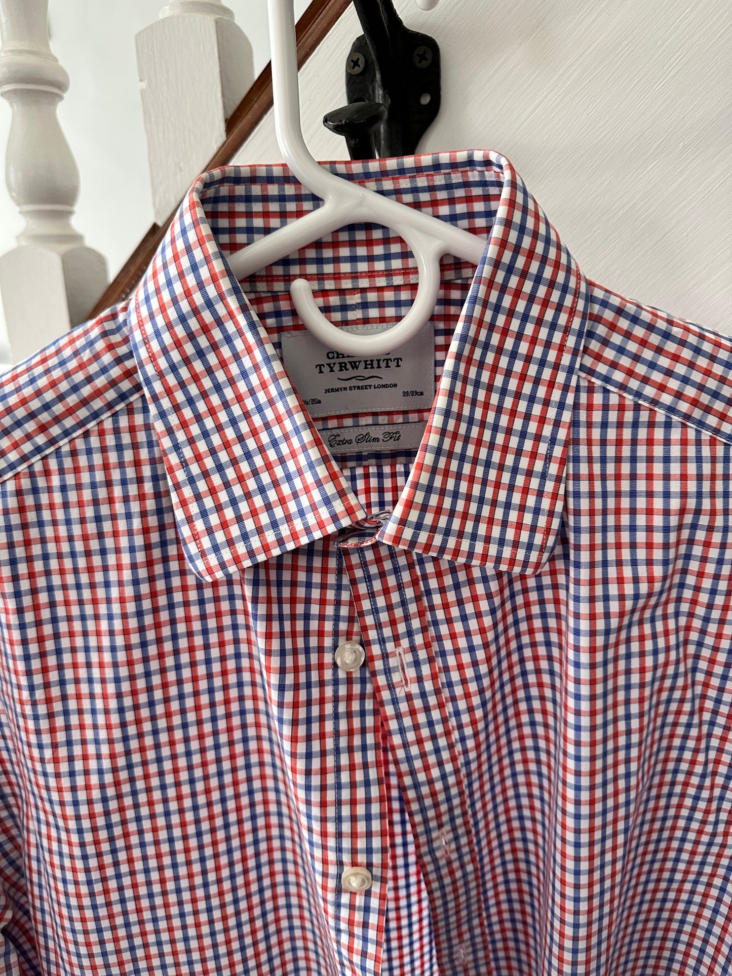 Charles Tyrwhitt Extra Slim Fit Dress Shirt, red/blue check, Collar: 15 1/2; Sleeve Length: 35in; EUC
