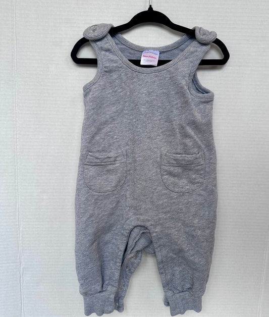 #146 Hanna Andersson Gray Romper Gender Neutral 12M
