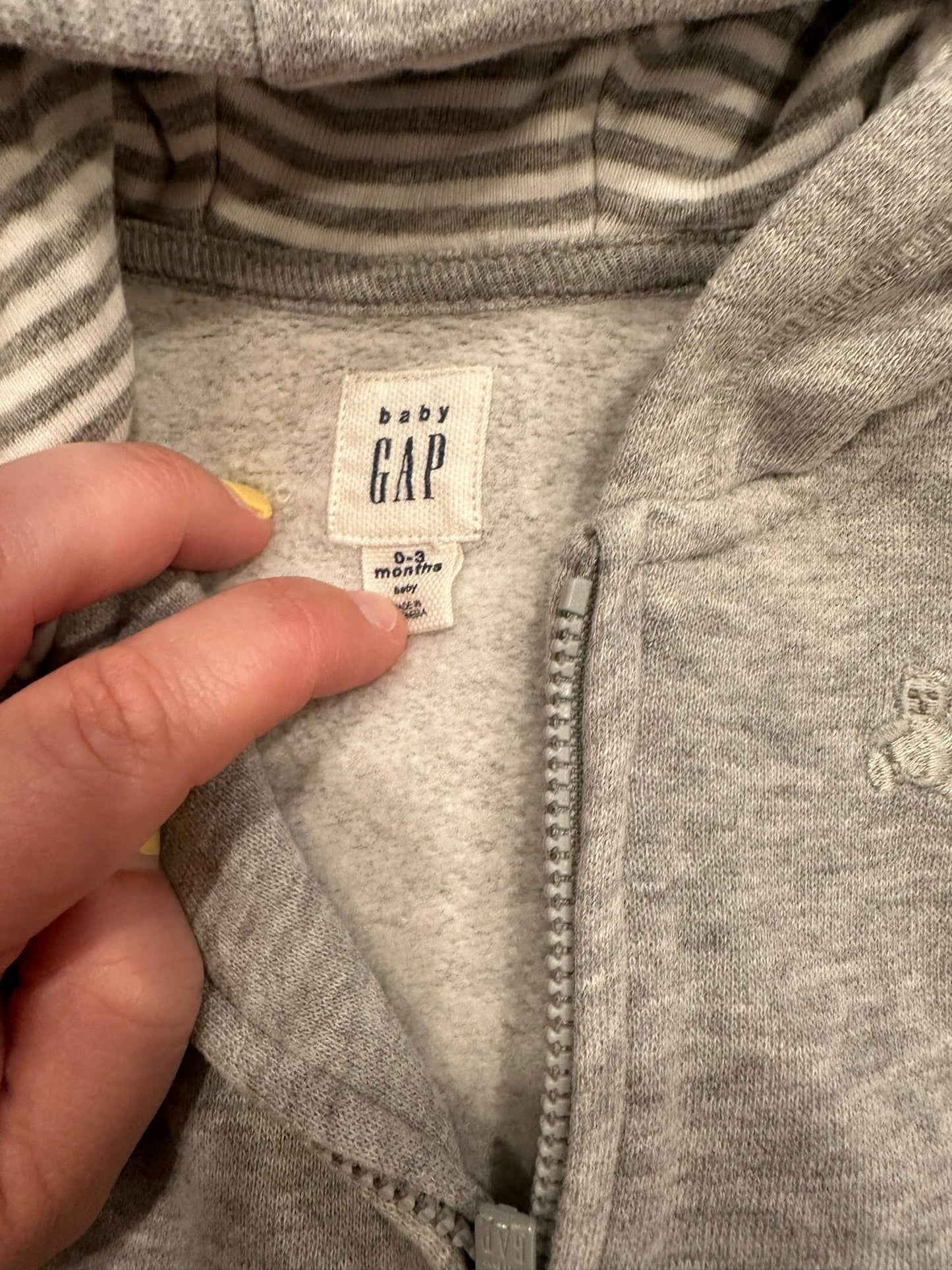 #85 REDUCED Baby Gap Grey Fleece Bunting Onesie, Gen Neutral 0-3m