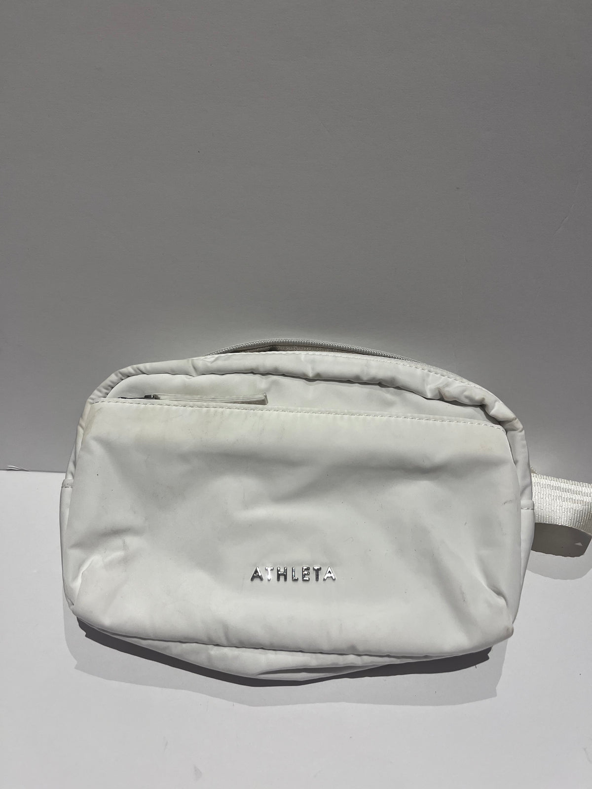 #125 Girls Athleta belt bag