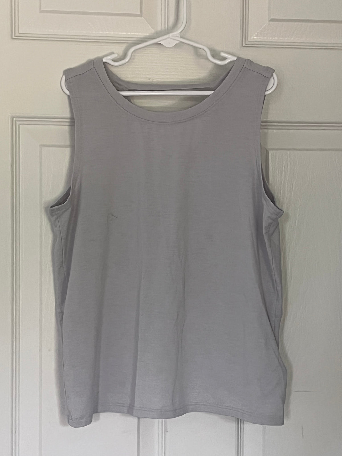 #125 Girls Athleta Girl Athletic Tank Size 8-10
