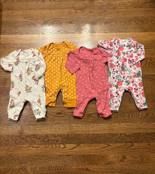 Seller #195 - *REDUCED* Bundle of 4 Carter’s Girl One Piece Outfits - Size 3 Months