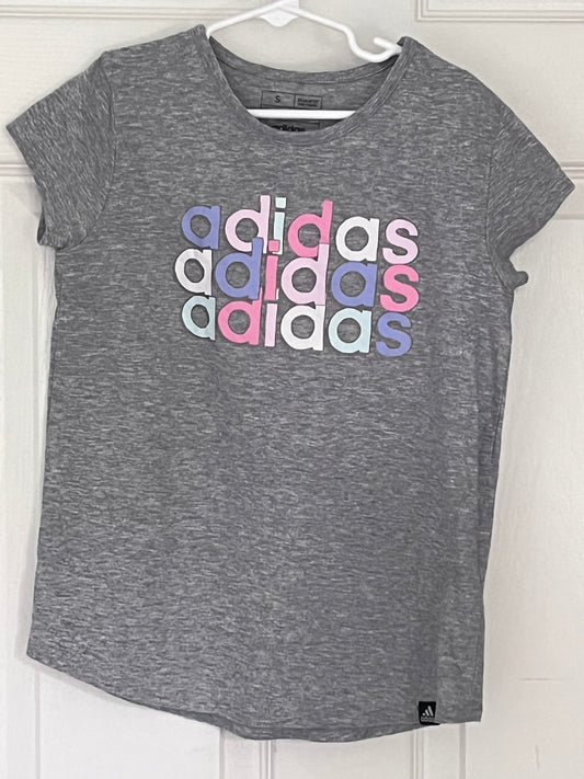 #125 Girls Adidas T-shirt Size 7/8