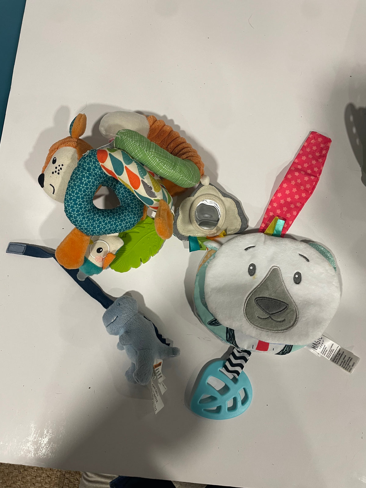 #83 Car seat toys and book