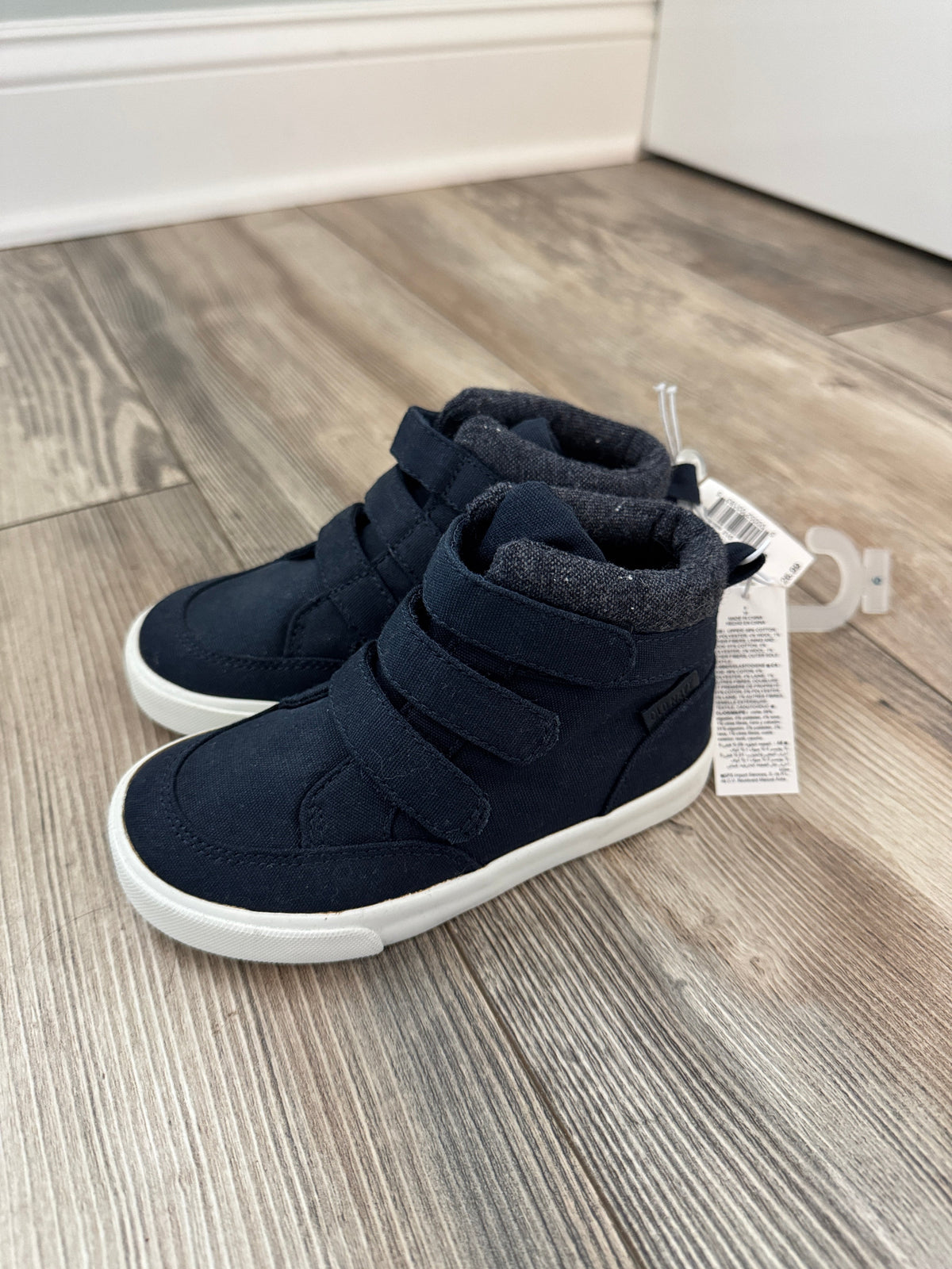 Seller #84 | NWT Old Navy Sneakers, toddler size 9