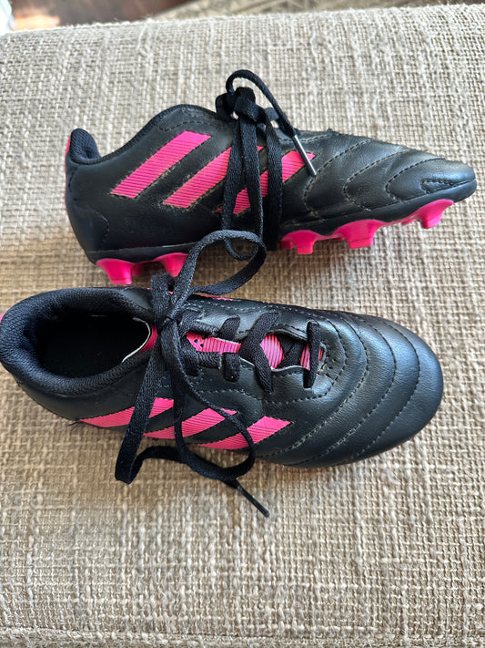 #26 Adidas Soccer Cleats Girls 13