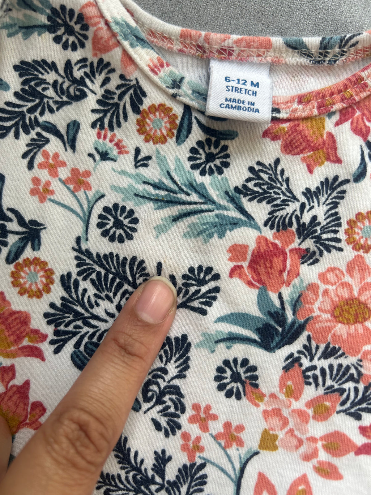 Seller #134 Old Navy Skirted Onesie Girls 6-12 Months