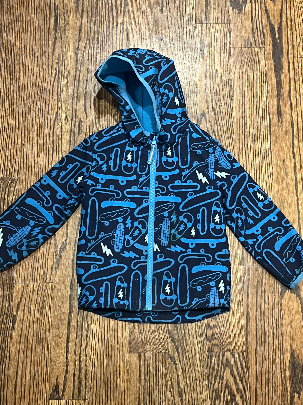 #90 Boys raincoat, 4T