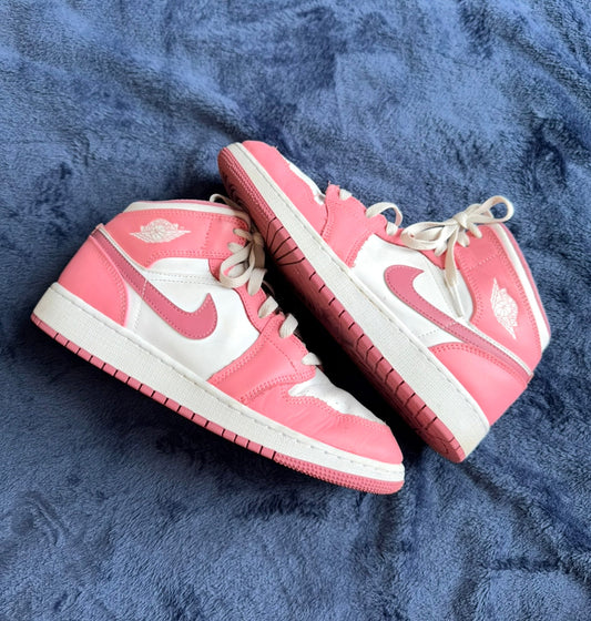 #74- Nike Air Jordan size 6.5