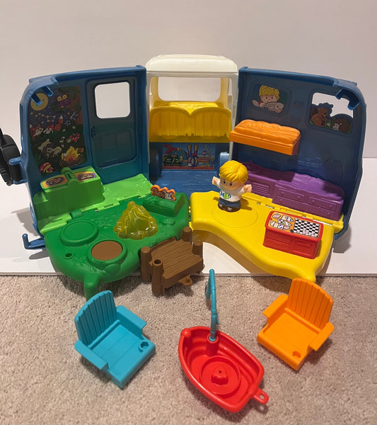 #125 Fisher Price Little People Camper