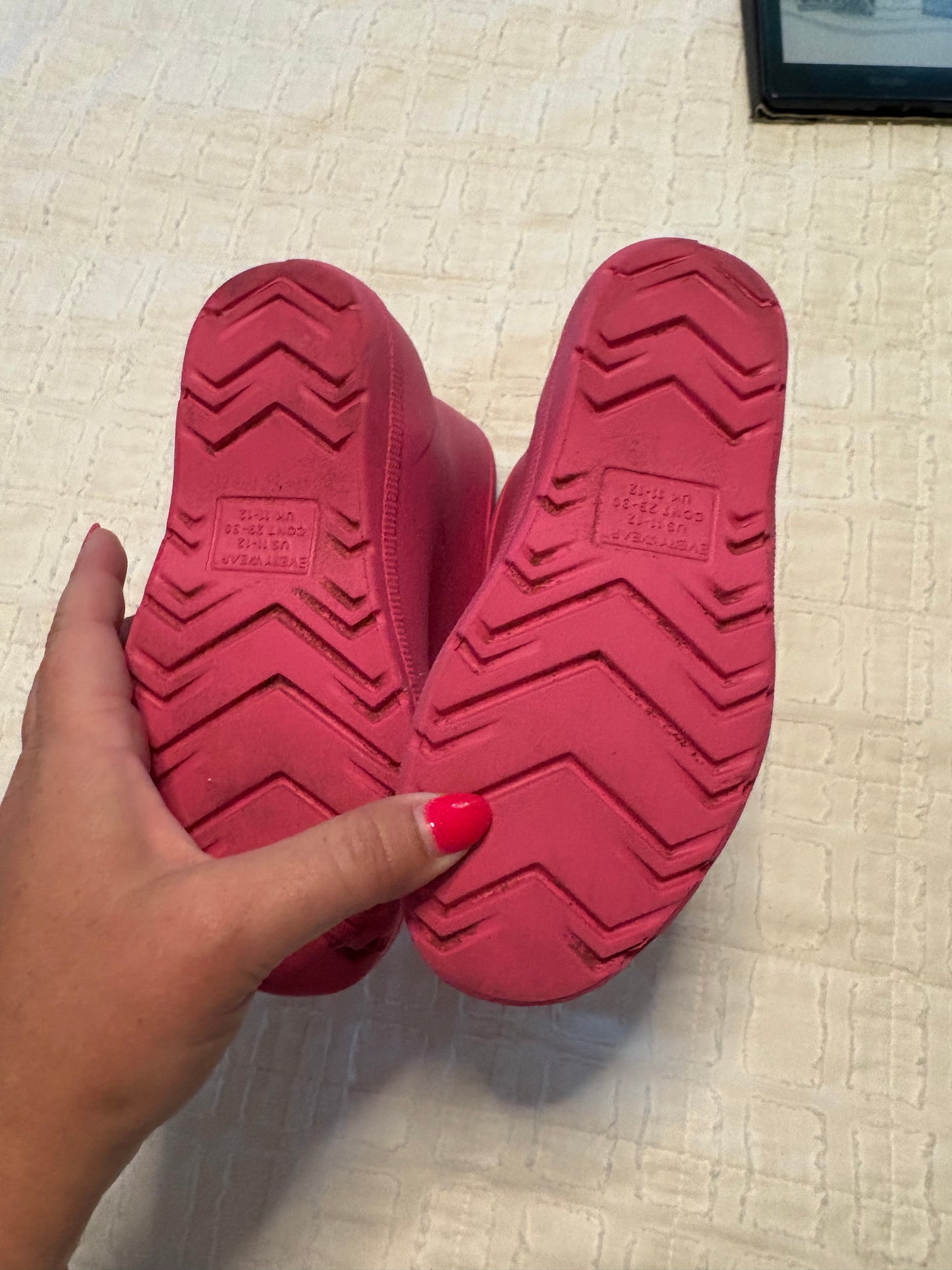 Seller 47 Totes Rainboots,Sz 11-12, GUC