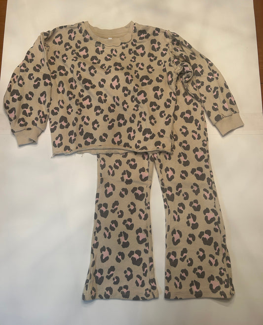 #11-Girls-4T-Grayson Mini-Leopard Print Loungewear (2 of 2)