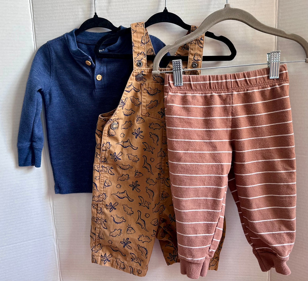 #146 Jumping Beans and Carter’s Bundle Boys 18M