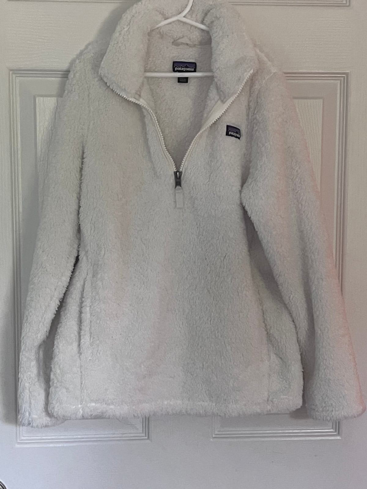 #125 Girls Like New Patagonia Cozy 1/4 Zip Size 12