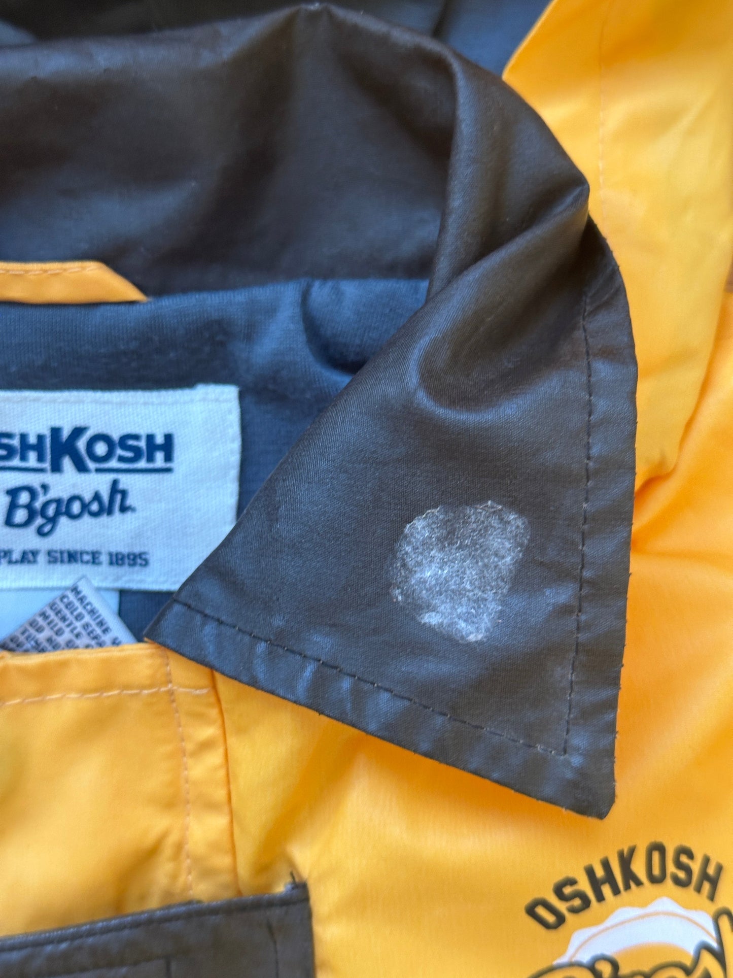 #186 OshKosh Fireman Rain Jacket with Removable Hood - boys 5/6 - EUC