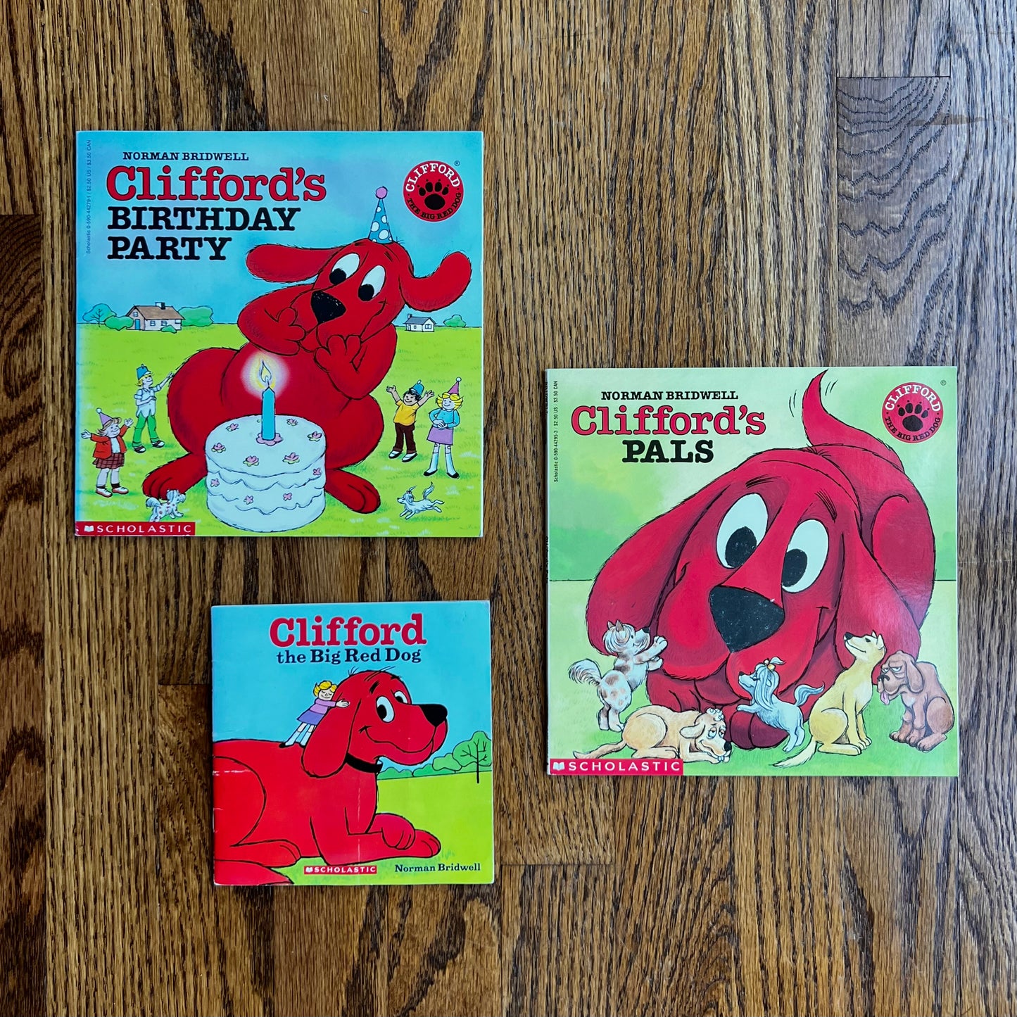 Seller #115 - Clifford the Big Red Dog Book Bundle, GUC