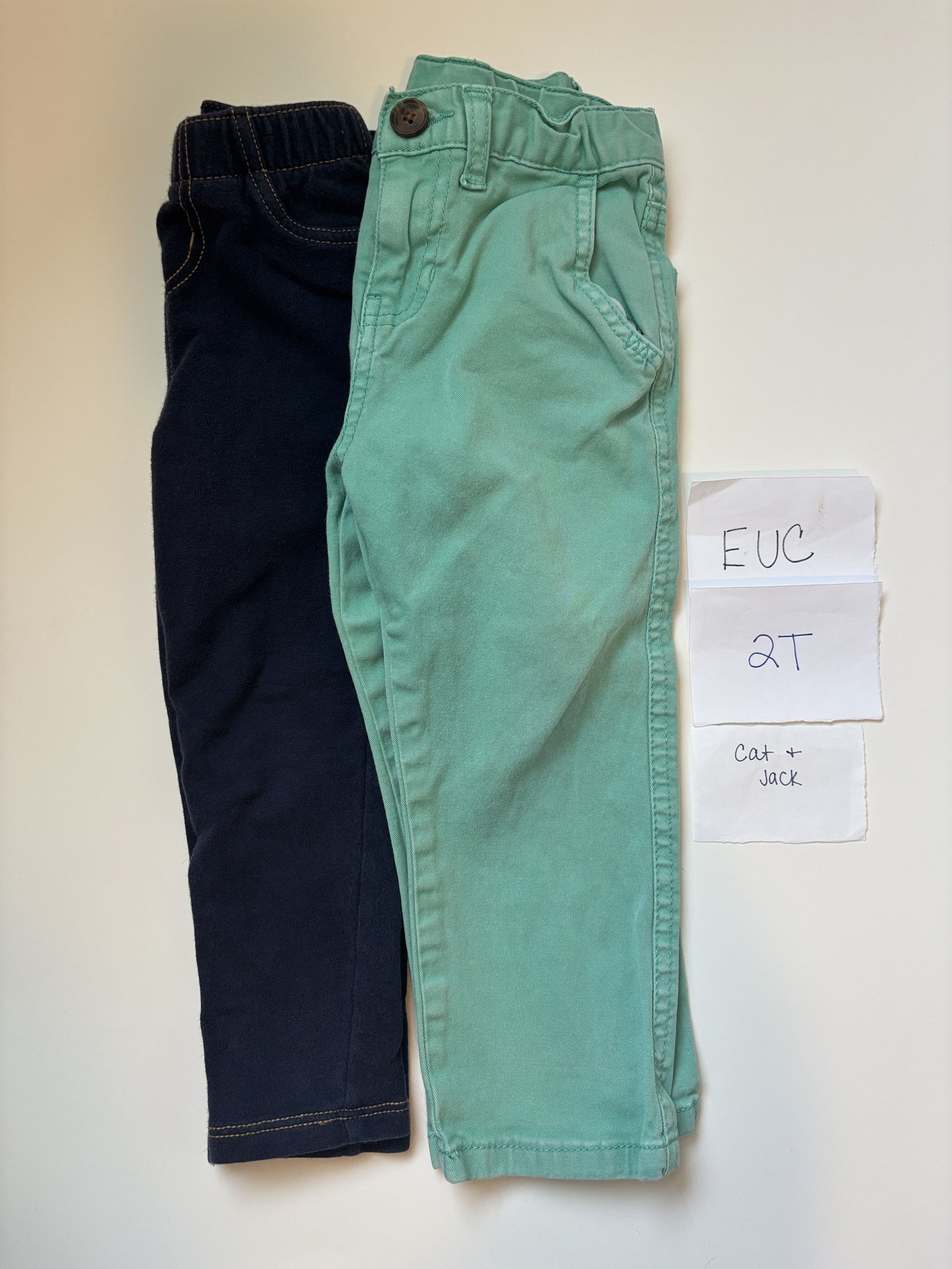 #138 - 2T - EUC Cat & Jack - 2 Pair Jeans (denim + green) - PU 45236