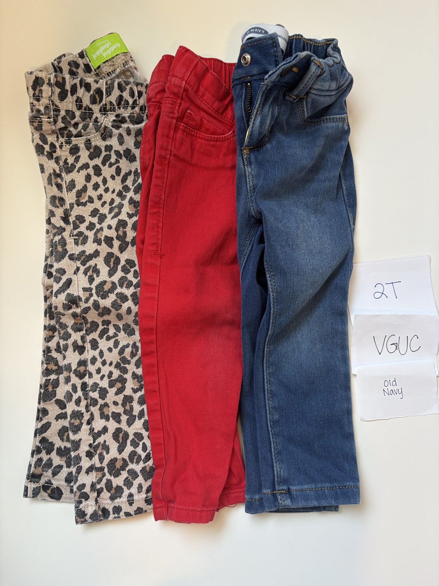 #138 - 2T - VGUC Old Navy - 3 Pair Jeans (cheetah, red, denim) - PU 45236