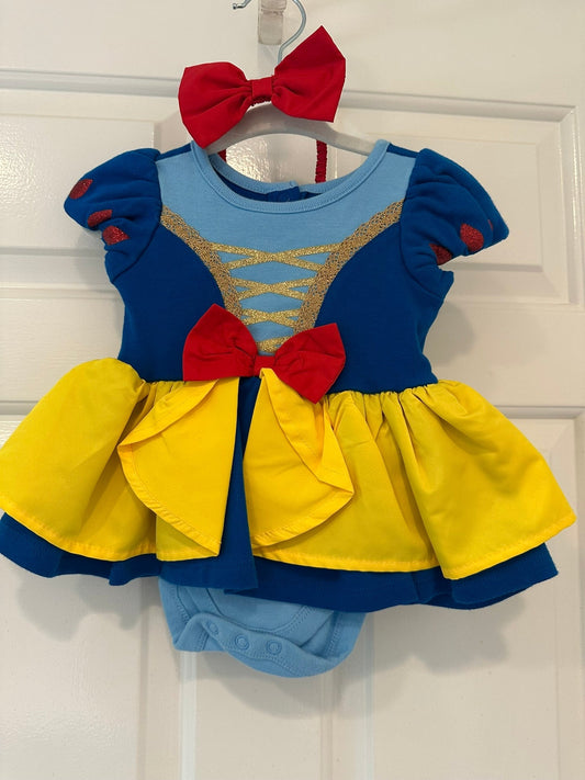 #85 REDUCED Disney Baby Snow White Skirted Onesie w/accessories, infant girls 3-6m