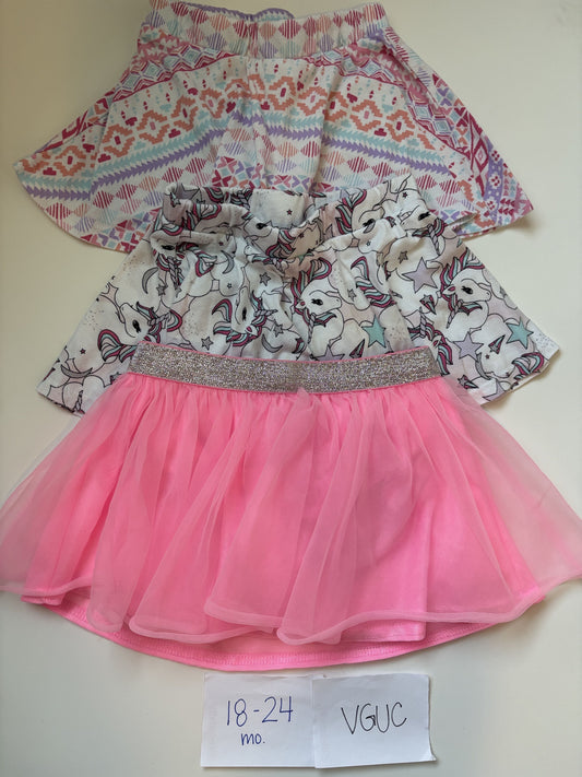 #77 - 18-24 Mo - VGUC 3 Skirts (pattern, Unicorn, Pink tulle)