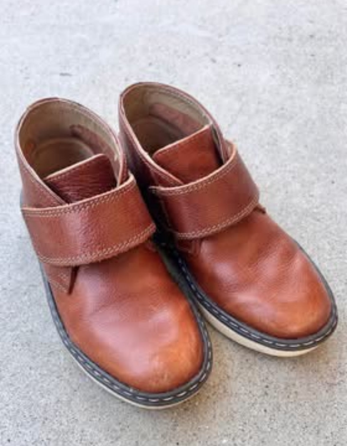 REDUCED #92 boys Johnston and Murphy size 10 leather dress shoes