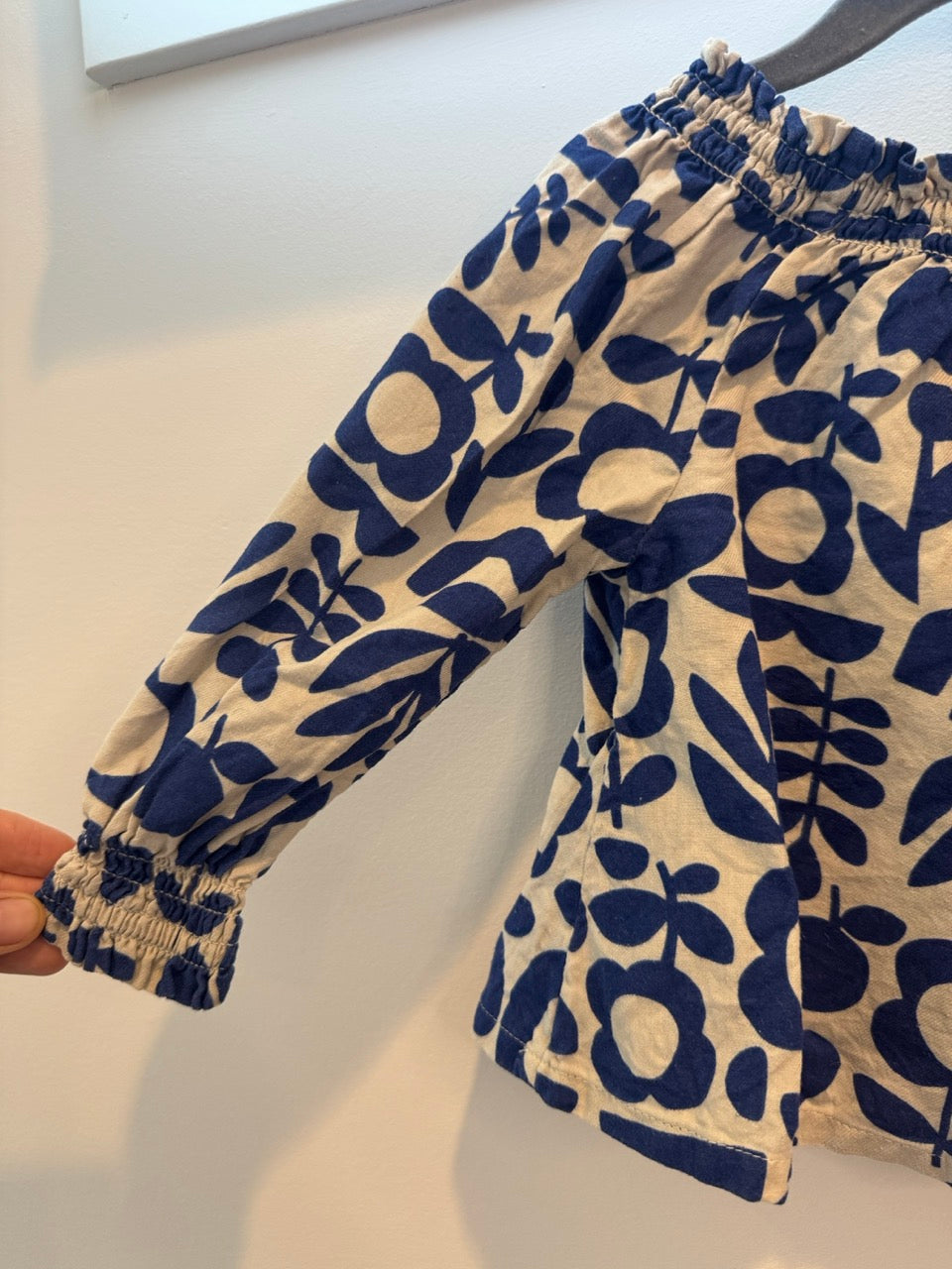 #82 Hanna Andersson Peasant Top with Bold Shapes Girls Size 2T