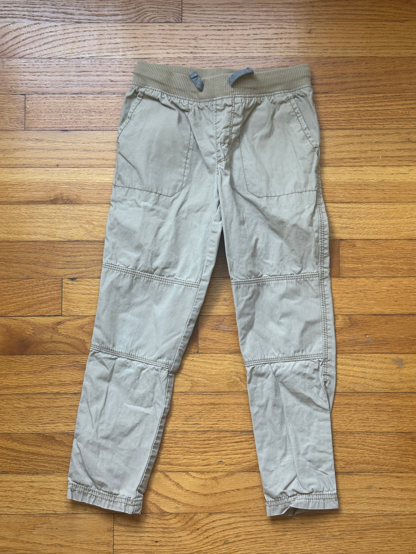 #186 Carters Khaki Chinos - boys 6 - EUC