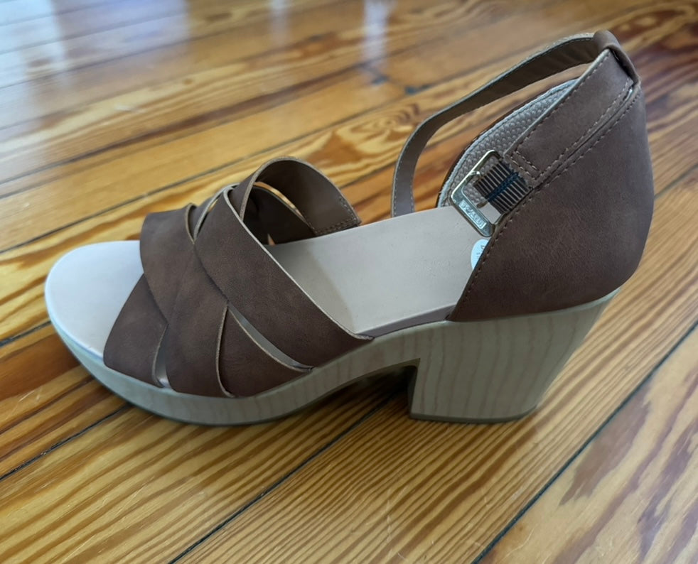 LIKE NEW Dr Scholl Wedges Size 8.5 PPU Newport- 41071