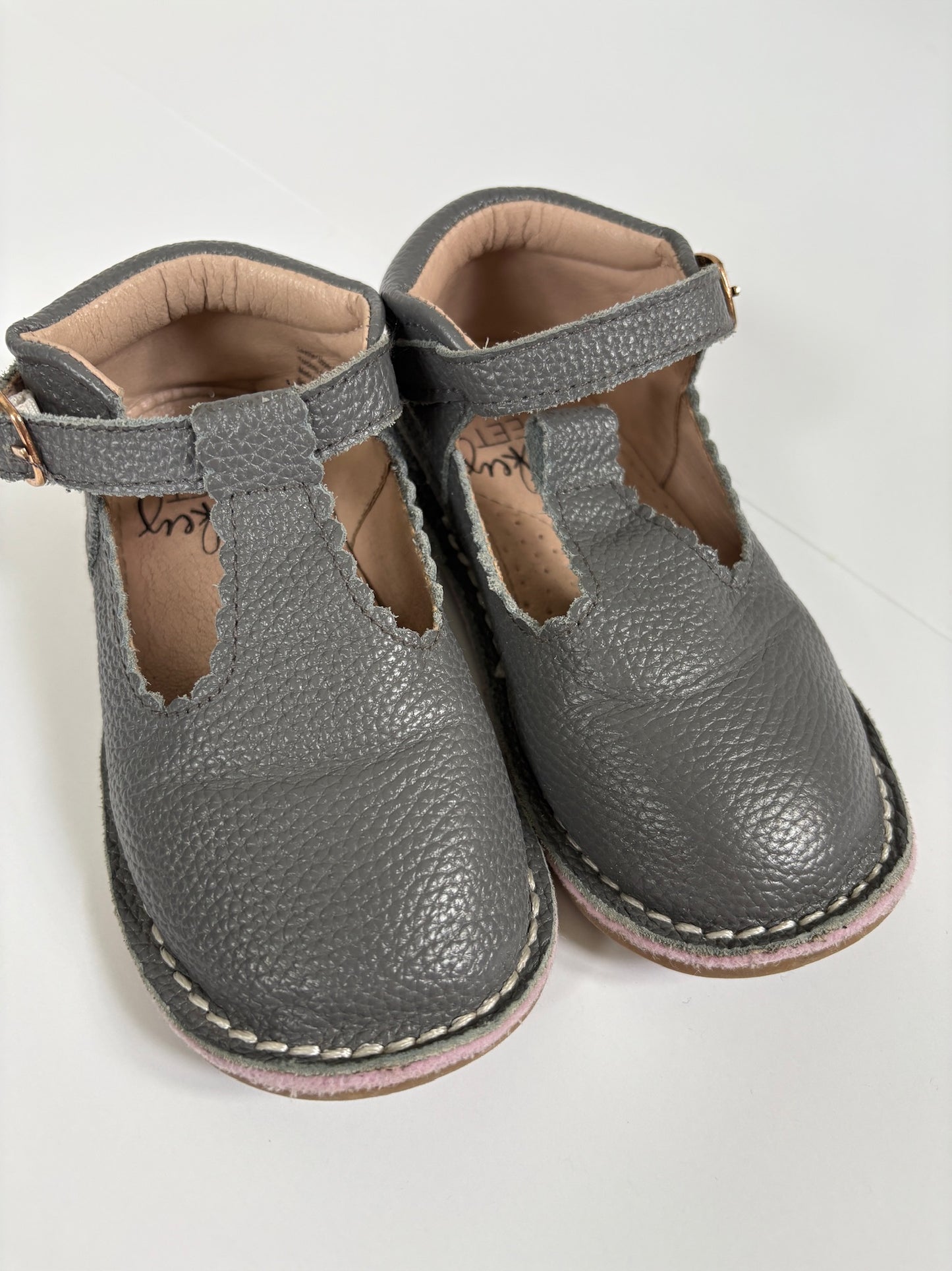 Seller #105 - Size 2/3 years Girls Monkey Feet Gray Mary Janes GUC