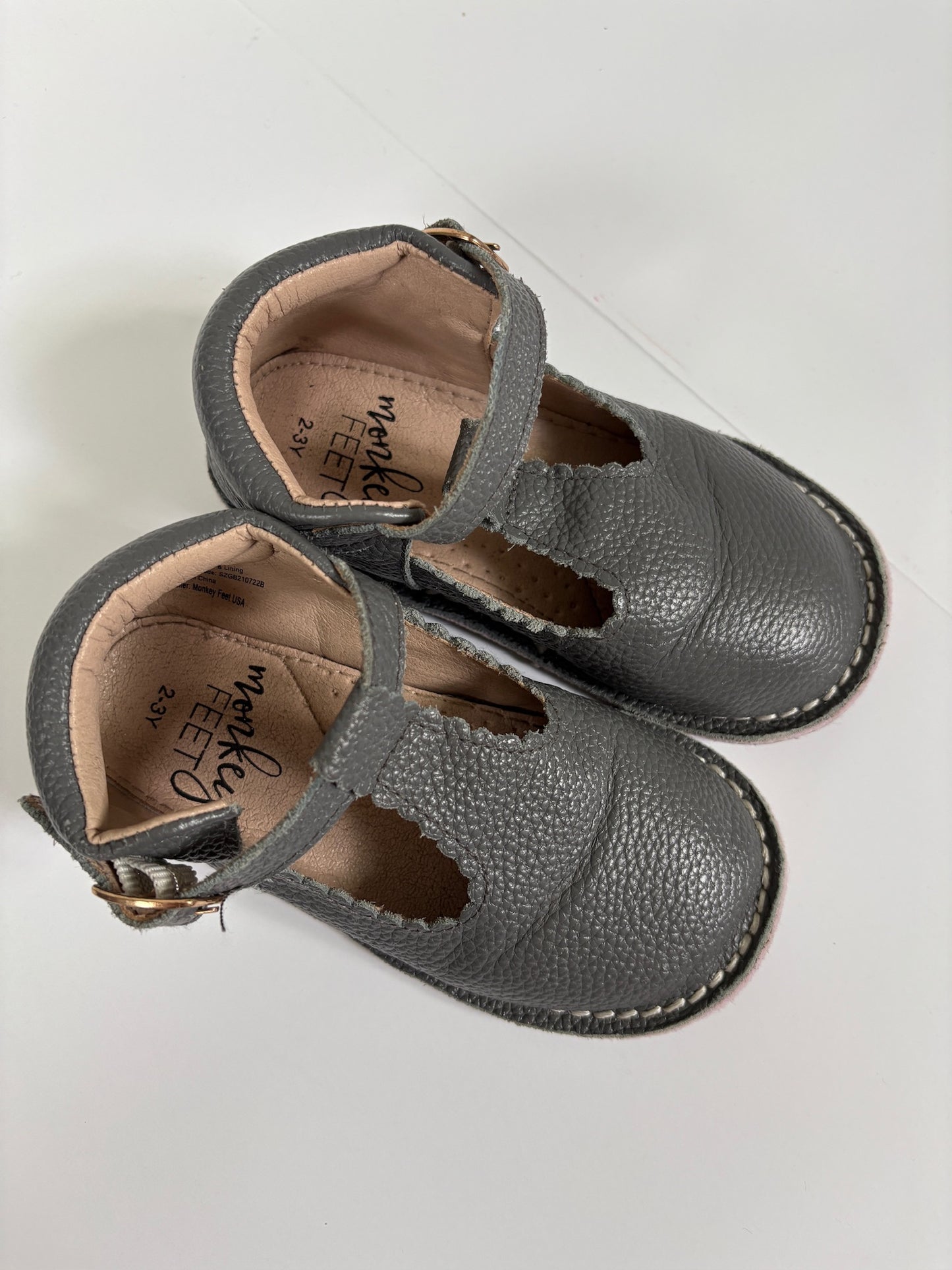 Seller #105 - Size 2/3 years Girls Monkey Feet Gray Mary Janes GUC