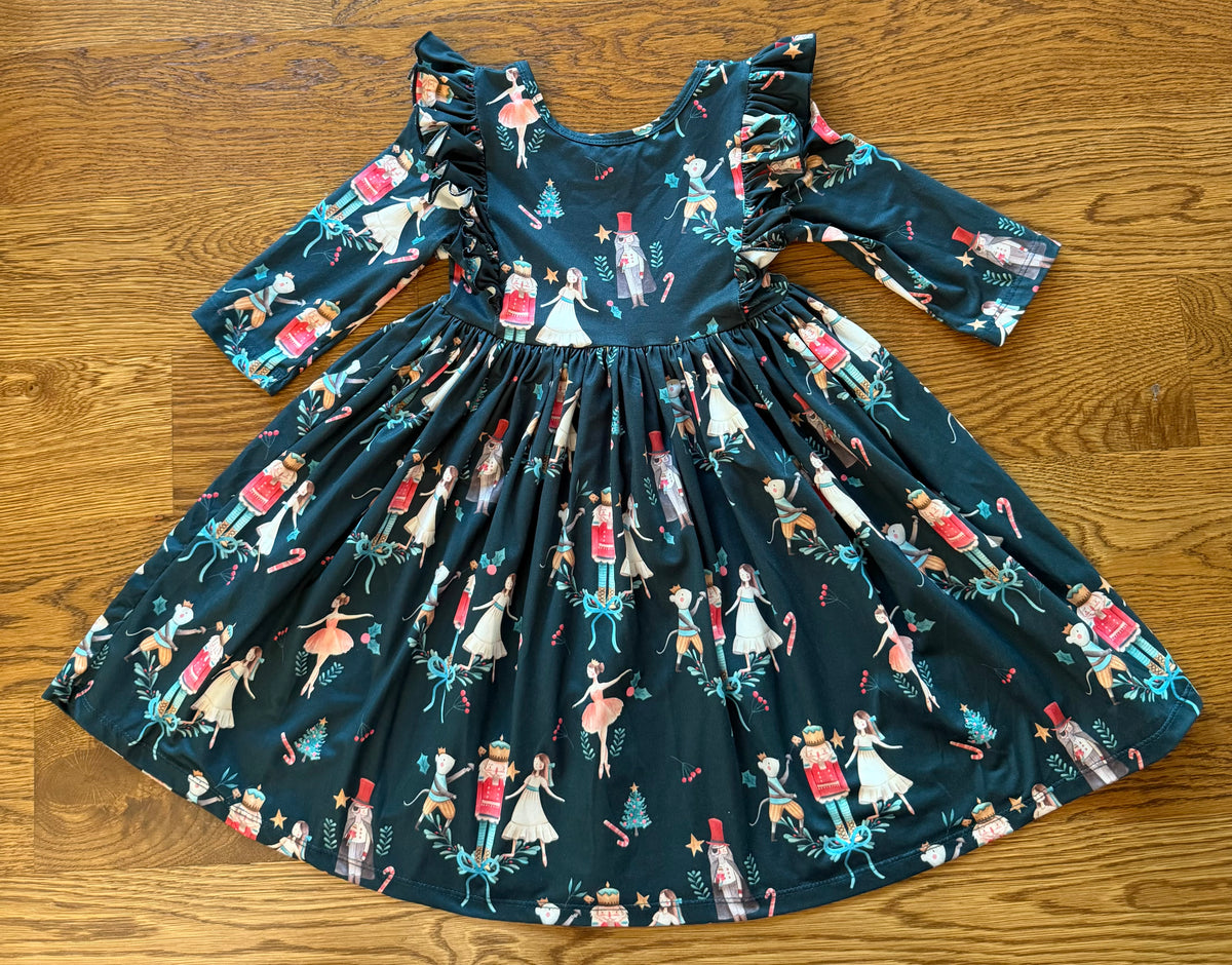 53 - Girls 5/6 Mila & Rose Christmas/Nutcracker Hunter Green Twirl Dress