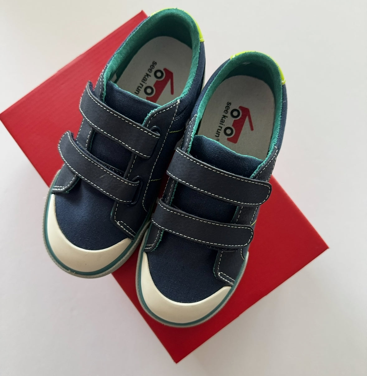 REDUCED #92 NEW boys size 13 See Kai Run shoes with box