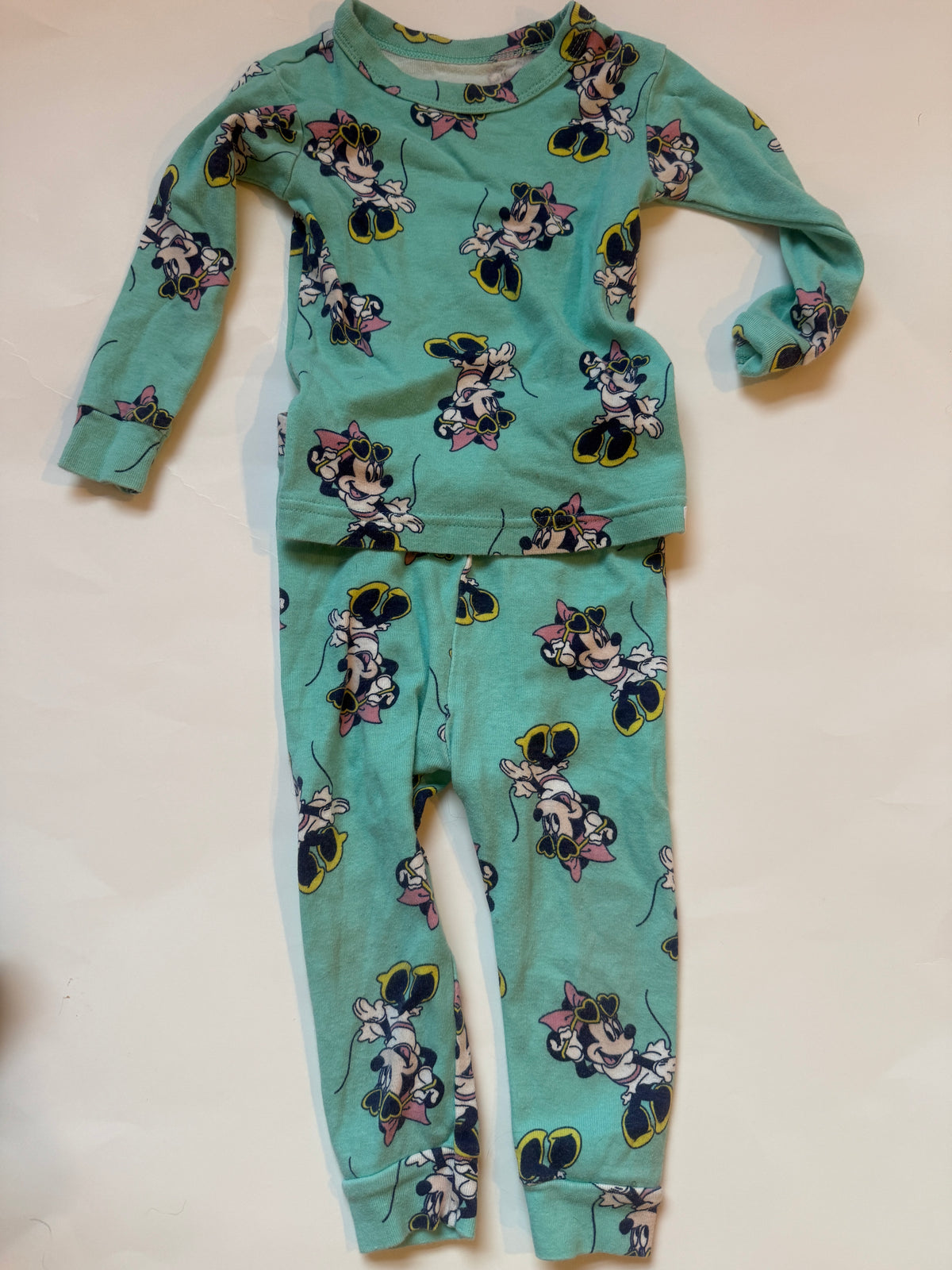 #170 Gap Minnie Mouse 2 piece long sleeve PJs girls 12-18 months