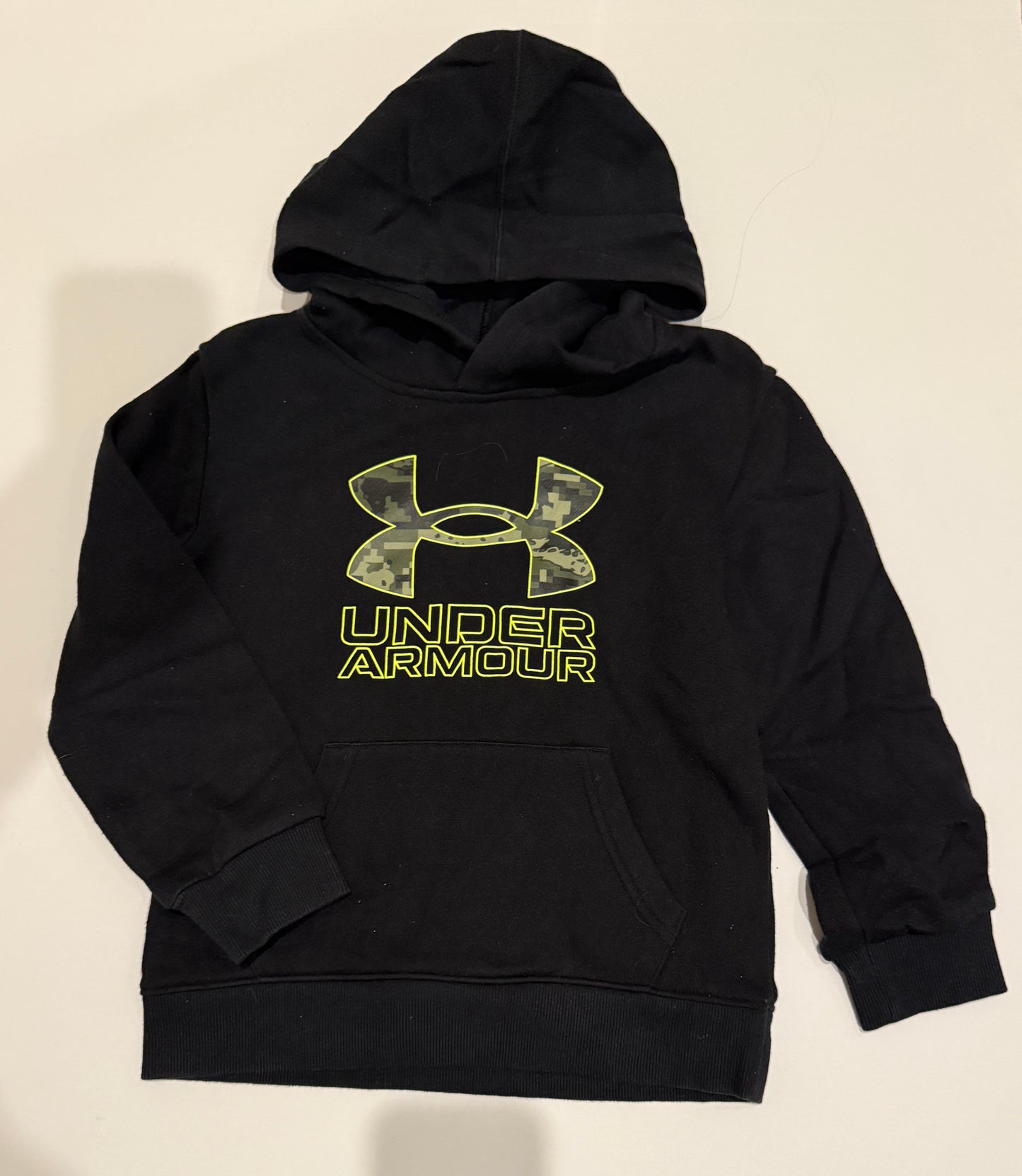 #41 |  Boys 6 | Under Armour Hoodie Sweatshirt