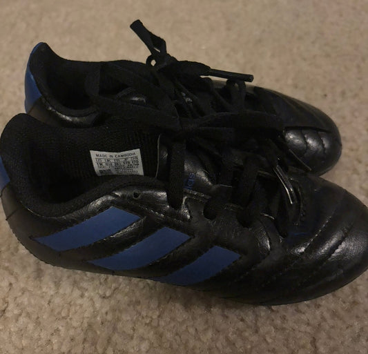 #156 reduced! Toddler Kids Size 11 Addidas Soccer Cleats
