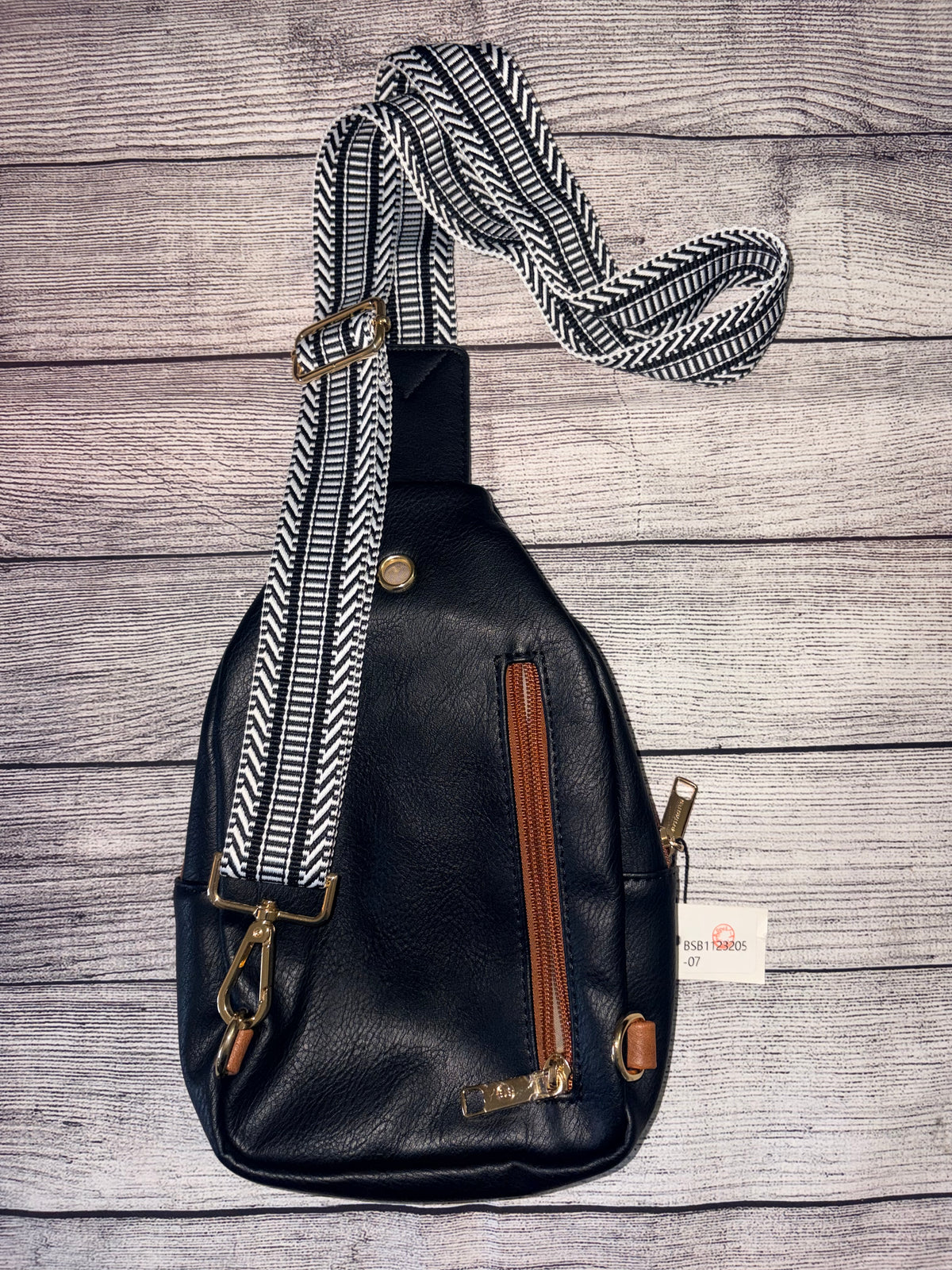 Seller 124 NEW Bastanten Crossbody One Size