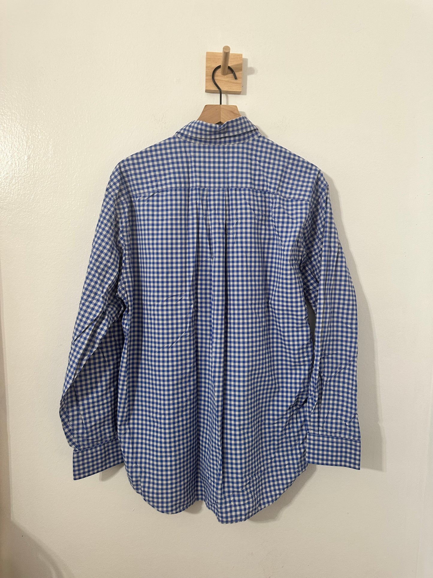 #111 Men’s Vineyard Vines Blue Plaid Button Down Shirt Large