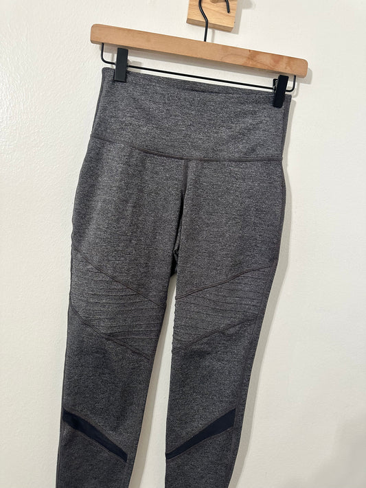 #111 Old Navy Active Moto Leggings Size Small