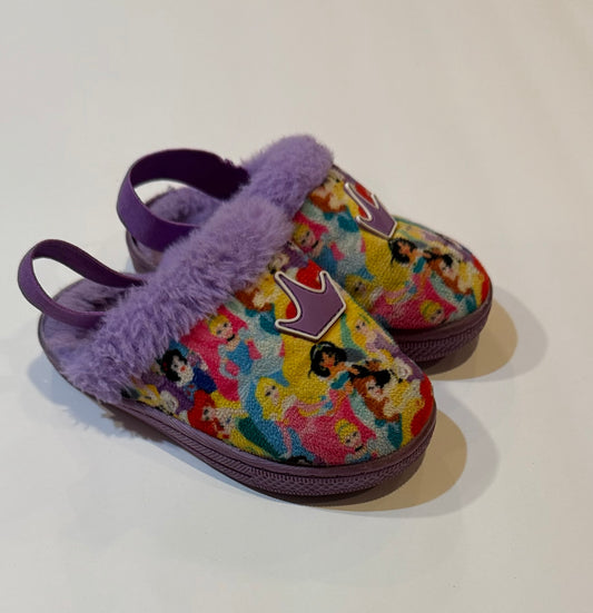 #180 Girls shoe 7/8 Disney Princess Slipper