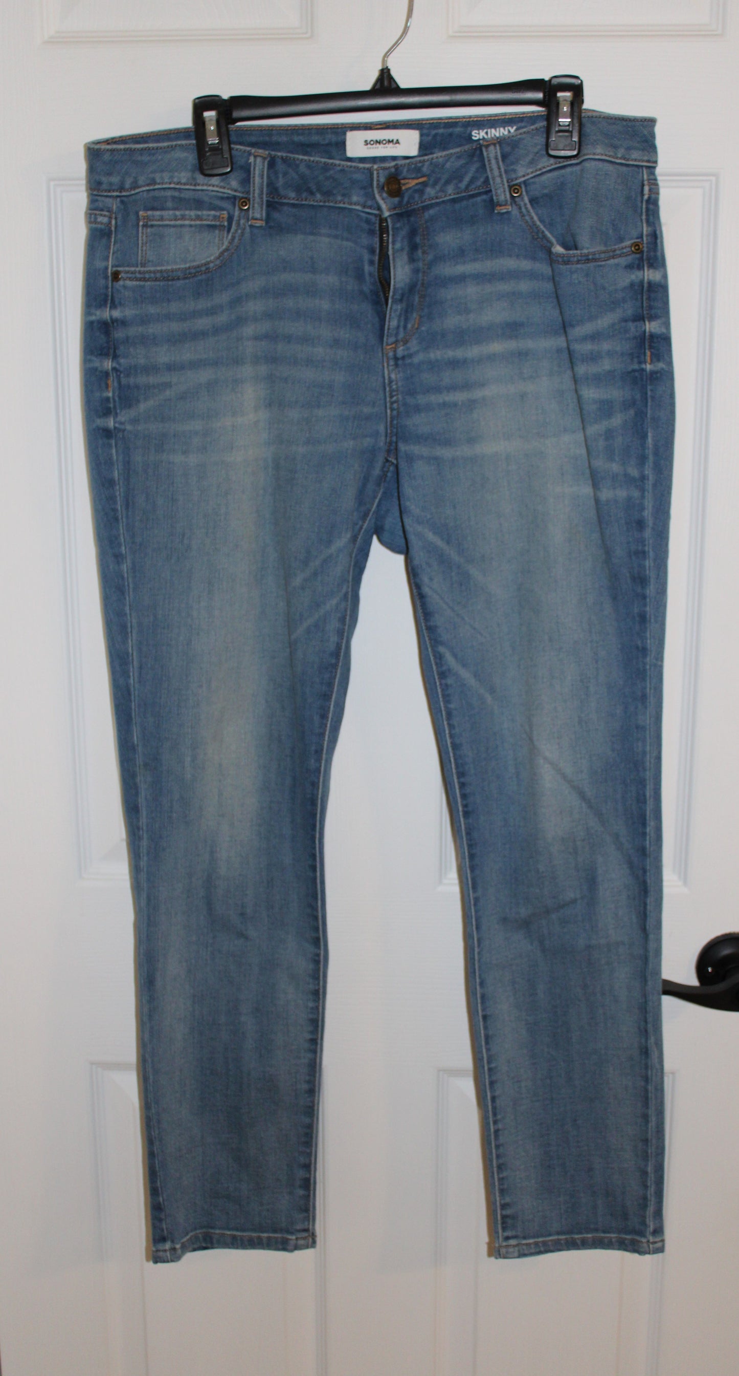 #126 Women's Sonoma Skinny Jeans - Size 12