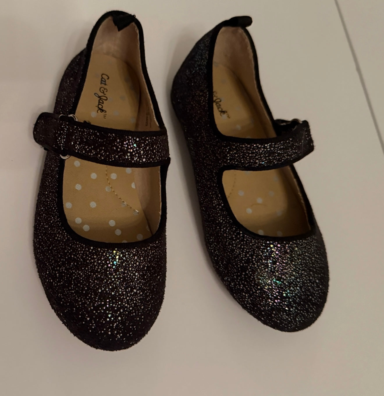 #180 Girls Shoe 9 Cat & Jack Black Sparkle Flat