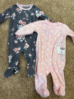 #47 girls 3mo carters fleece sleepers, 3mo