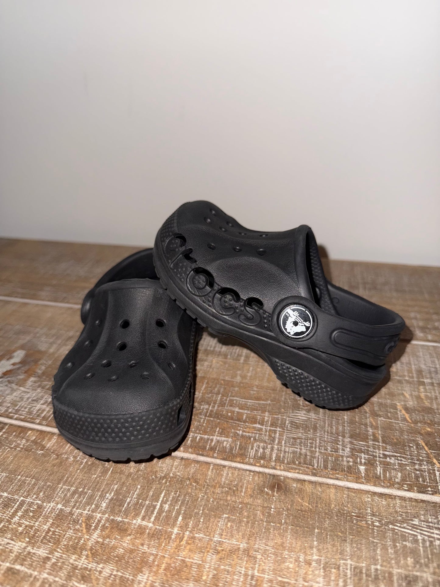#106: Toddler 5 Black Crocs EUC *REDUCED*