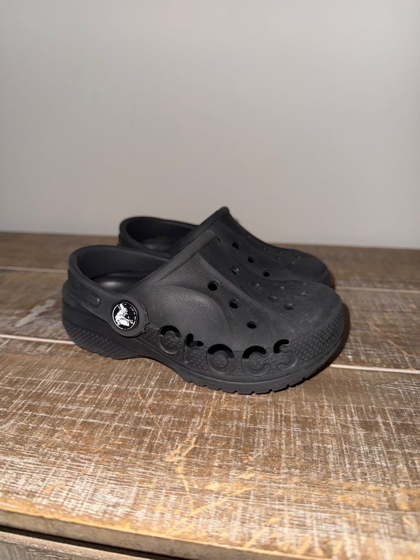 #106: Toddler 8 Black Crocs *REDUCED*
